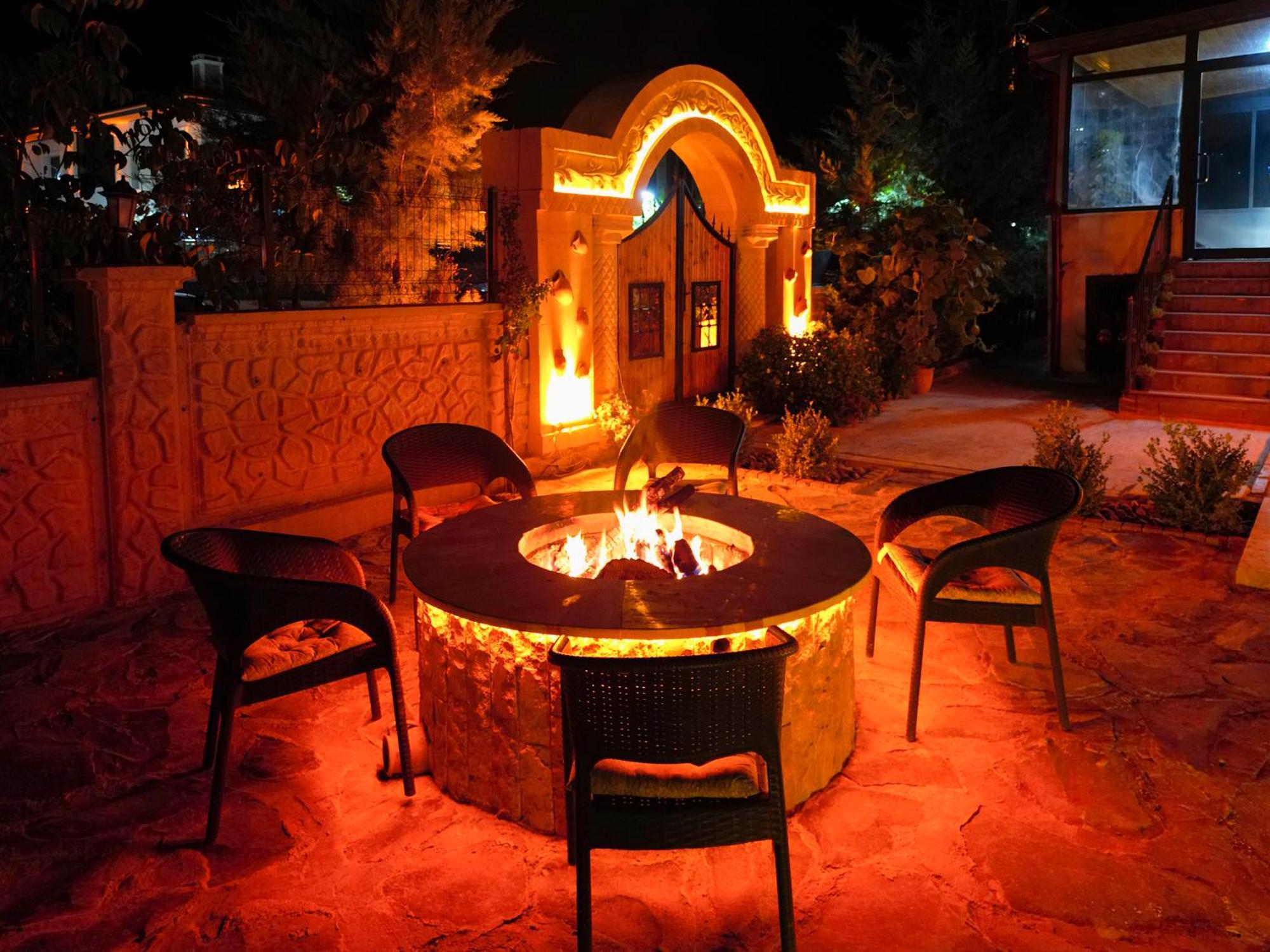 Отель Moonlight Of Cappadocia Учисар Экстерьер фото
