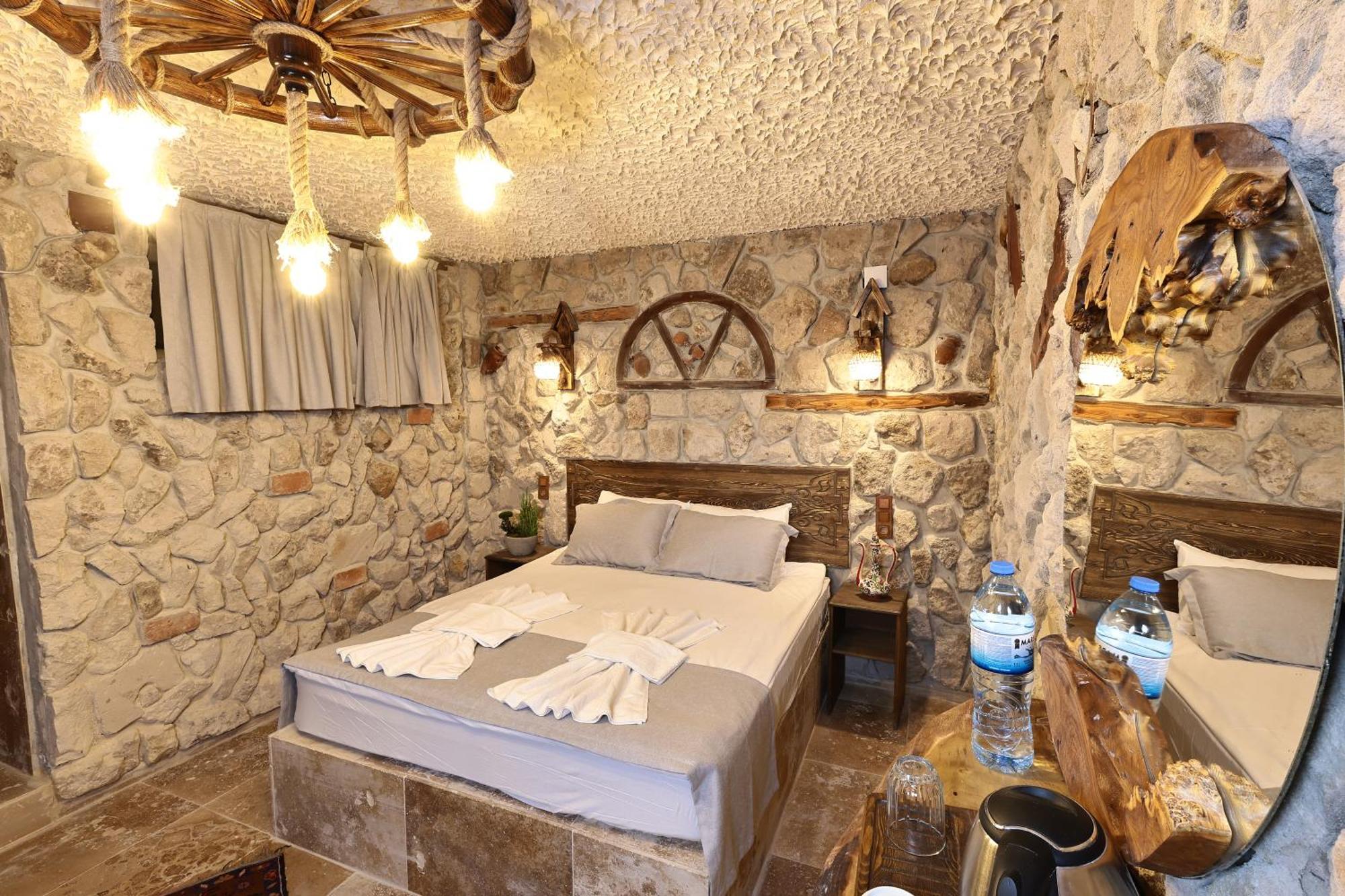 Отель Moonlight Of Cappadocia Учисар Экстерьер фото
